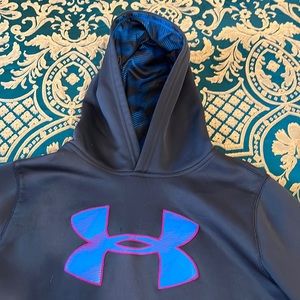 Under Armor youth large Euc Storm material